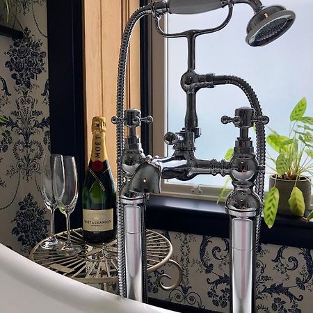 Stunning Period Property In The Heart Of The City Aberdeen Eksteriør bilde